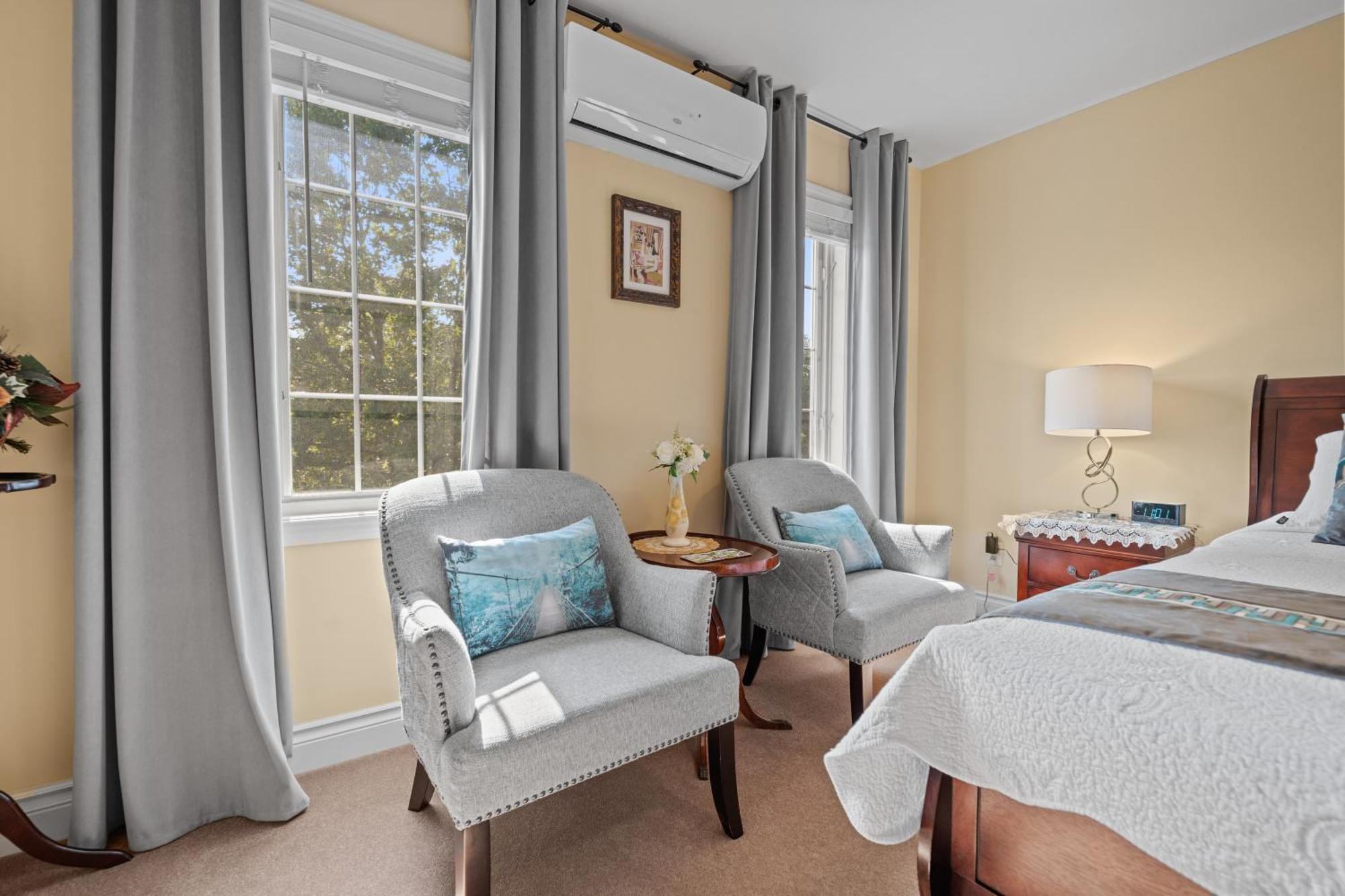 Bed and Breakfast Charlottetown House Niagara-on-the-Lake Exterior foto